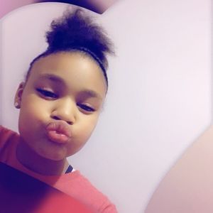 Meet your Posher, Shania